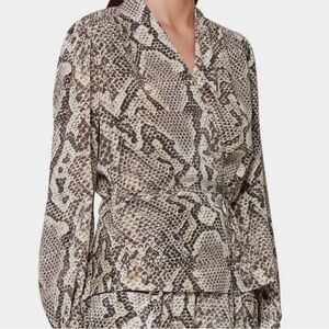 L'AGENCE Cara wrap blouse in a python print Size XS